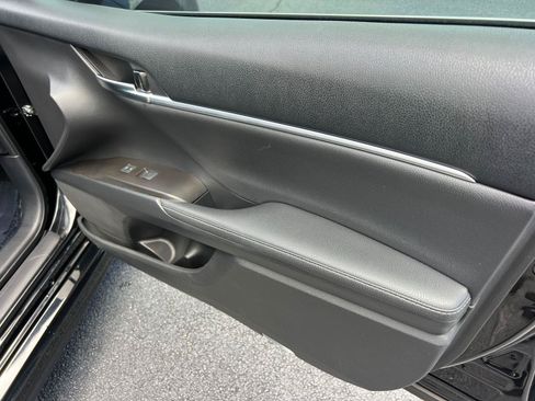 Used 2021 Toyota Camry XSE w/ Navigation Package FWD image 14