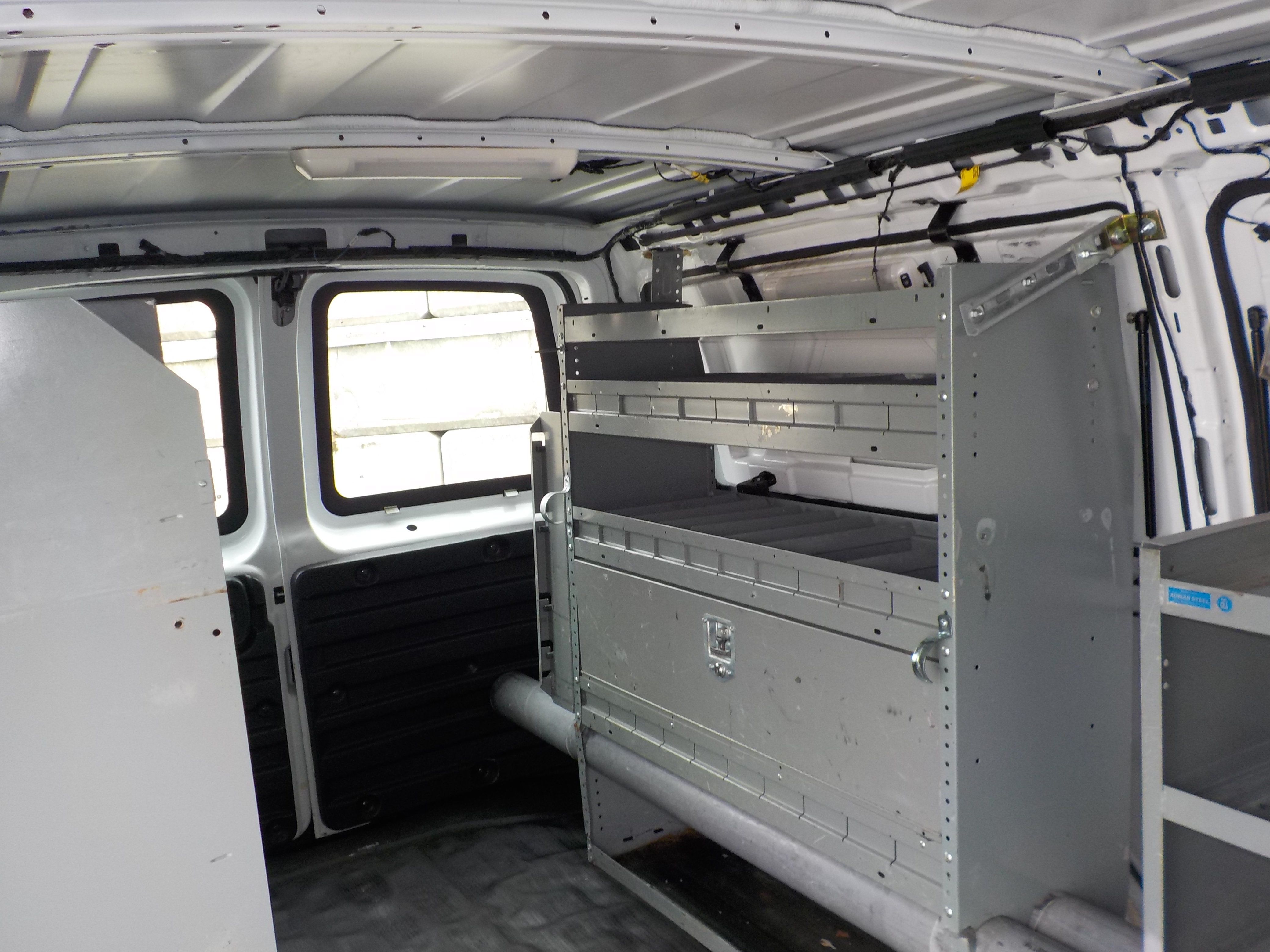 Used 2014 Chevrolet Express 2500 w/ Express Access Plus Package RWD image 17