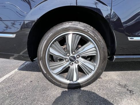 Used 2019 Lincoln Navigator L Reserve AWD/4WD image 25