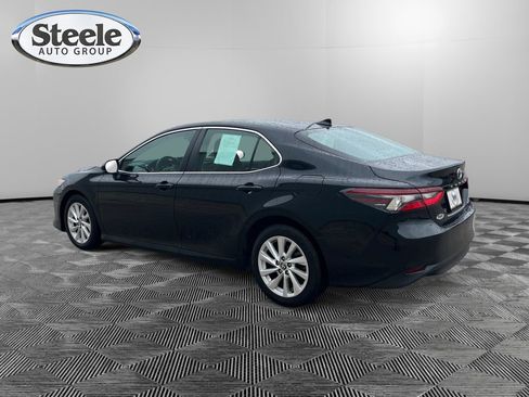 Used 2024 Toyota Camry LE image 3