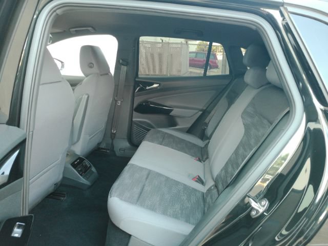 Used 2021 Volkswagen ID.4 Pro w/ ID.4 Protection Package RWD image 17
