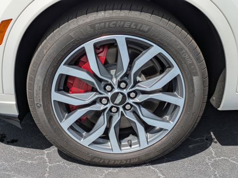 Certified 2024 Cadillac XT6 Sport image 9