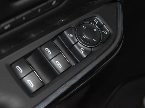 Used 2024 Cadillac XT4 Premium Luxury image 6