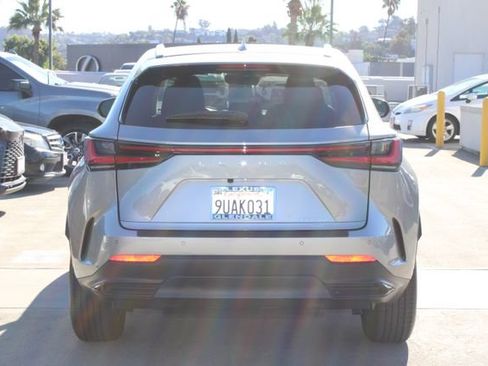 Certified 2025 Lexus NX 250 AWD w/ Accessory Package (2T) image 20