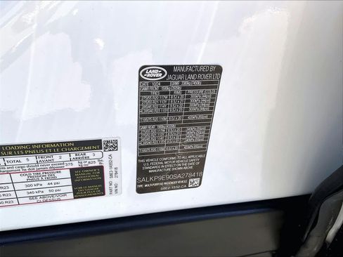 Used 2025 Land Rover Range Rover SE AWD/4WD image 32