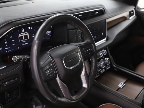 Used 2023 GMC Yukon XL Denali Ultimate image 26