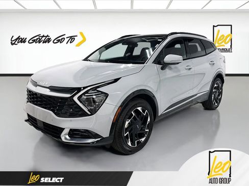 Used 2025 Kia Sportage SX image 1