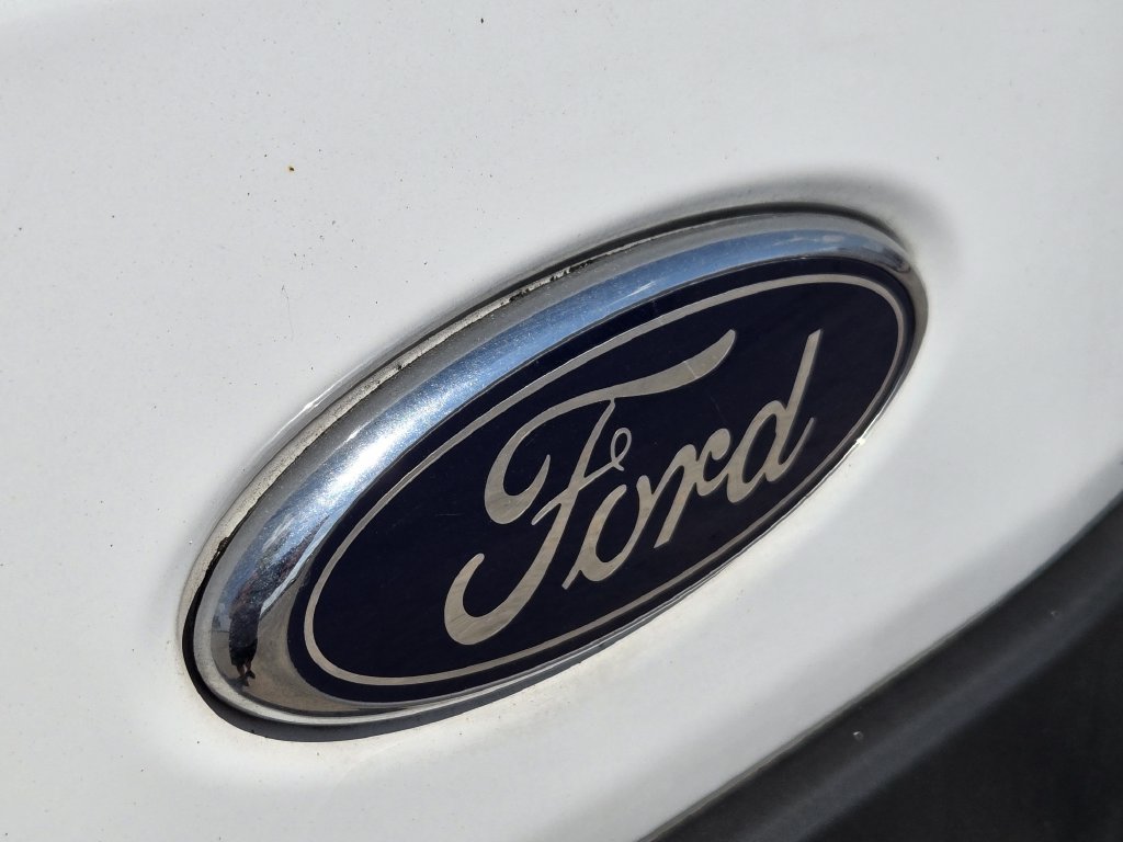 Used 2024 Ford Transit 150 Low Roof w/ Load Area Protection Package RWD image 10
