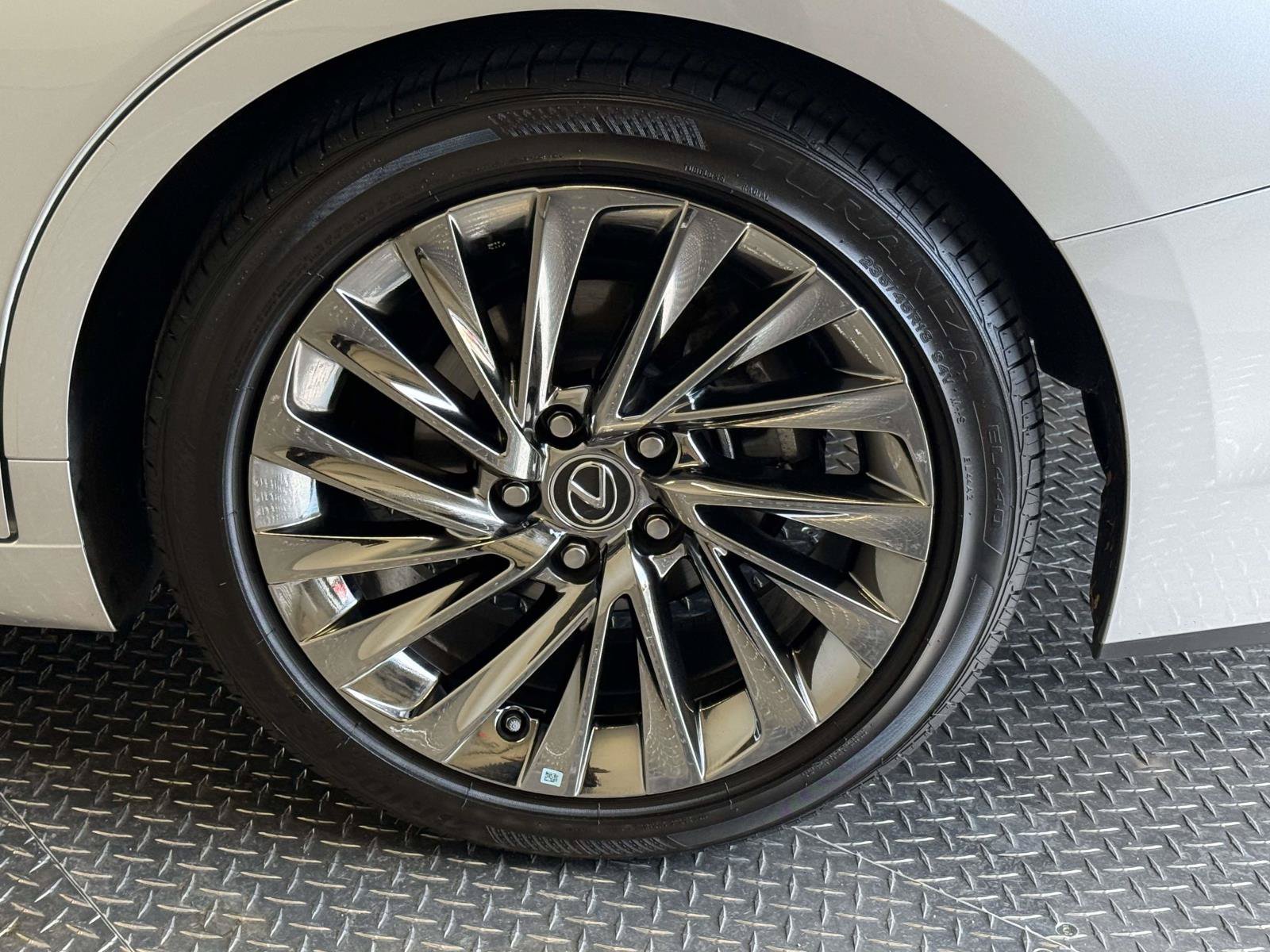 Certified 2024 Lexus ES 350 Ultra Luxury FWD image 13