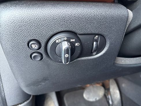 Used 2022 MINI Cooper S w/ Signature Upholstery Package image 28