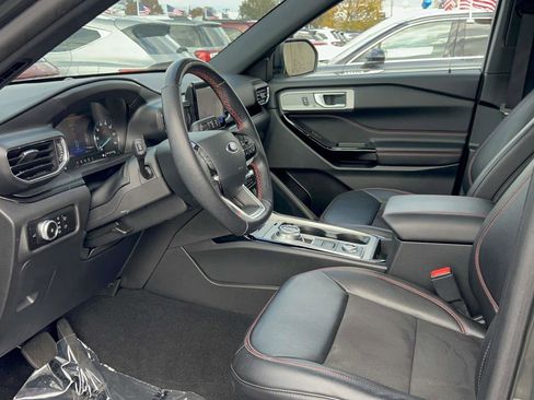 Used 2023 Ford Explorer ST-Line w/ Class IV Trailer Tow Package image 30