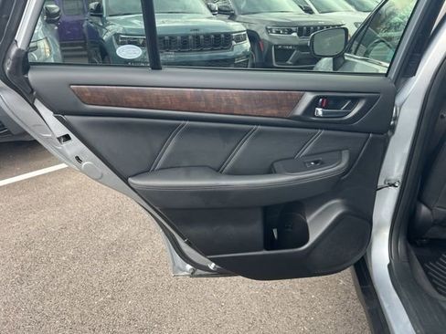 Used 2018 Subaru Outback 2.5i Limited image 21