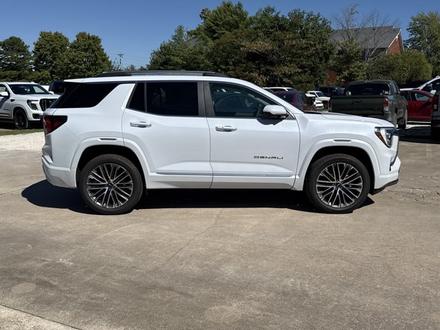 New 2027 GMC Terrain Denali w/ LPO, Floor Liner Package AWD/4WD image 2