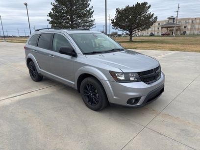 Used 2019 Dodge Journey SE w/ Blacktop Package