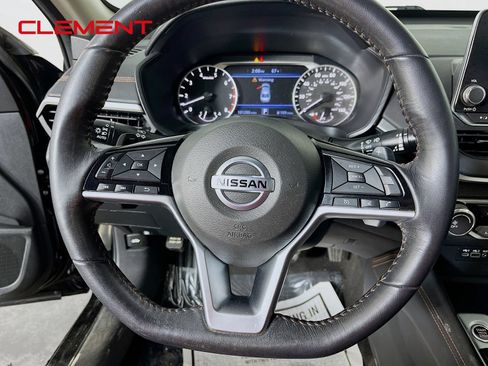 Used 2021 Nissan Altima 2.5 SR w/ SR Premium Package FWD image 13