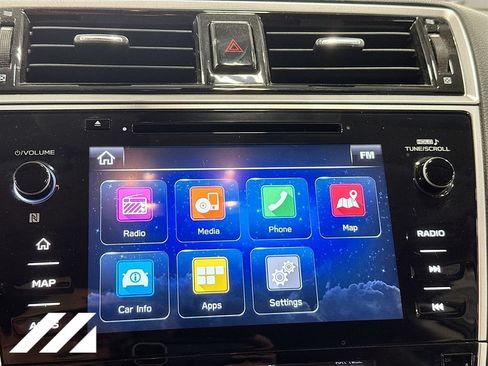 Used 2018 Subaru Outback 2.5i Touring AWD/4WD image 17