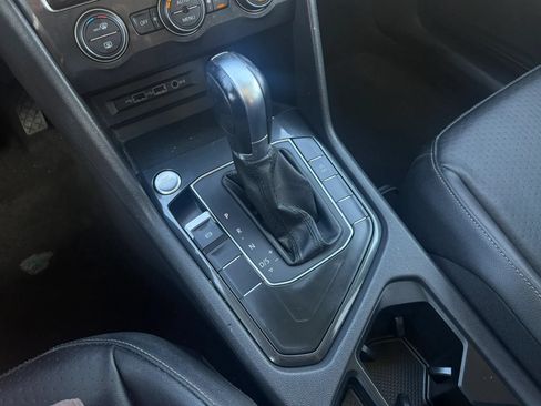 Used 2019 Volkswagen Tiguan SE w/ Panoramic Sunroof Package FWD image 27