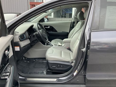 Used 2019 Kia Niro EX Premium w/ Sunroof Package image 13
