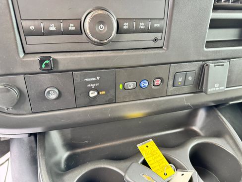Used 2024 Chevrolet Express 3500 LT w/ LT Preferred Equipment Group image 31