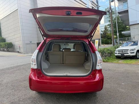 Used 2012 Toyota Prius V Two FWD image 14