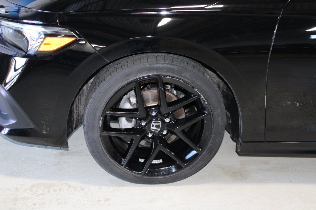 Used 2024 Honda Civic Sport image 4