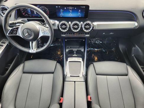 Used 2025 Mercedes-Benz GLB 250 GLB 250 image 27