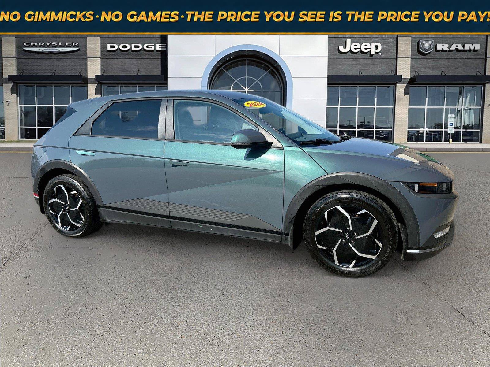 Used 2024 Hyundai Ioniq 5 SEL RWD image 1