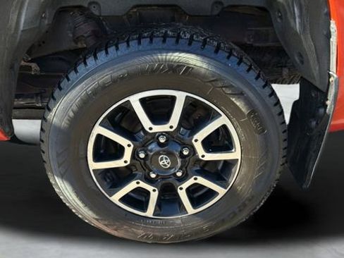 Used 2016 Toyota Tundra SR5 w/ TRD Off Road Package image 27