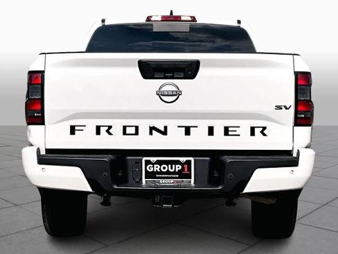 Certified 2023 Nissan Frontier SV w/ SV Convenience Package RWD image 5