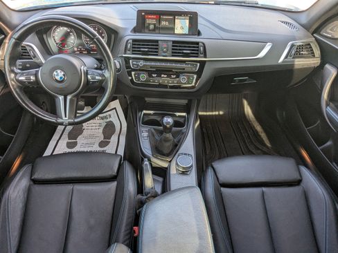 Used 2018 BMW M2 RWD image 13