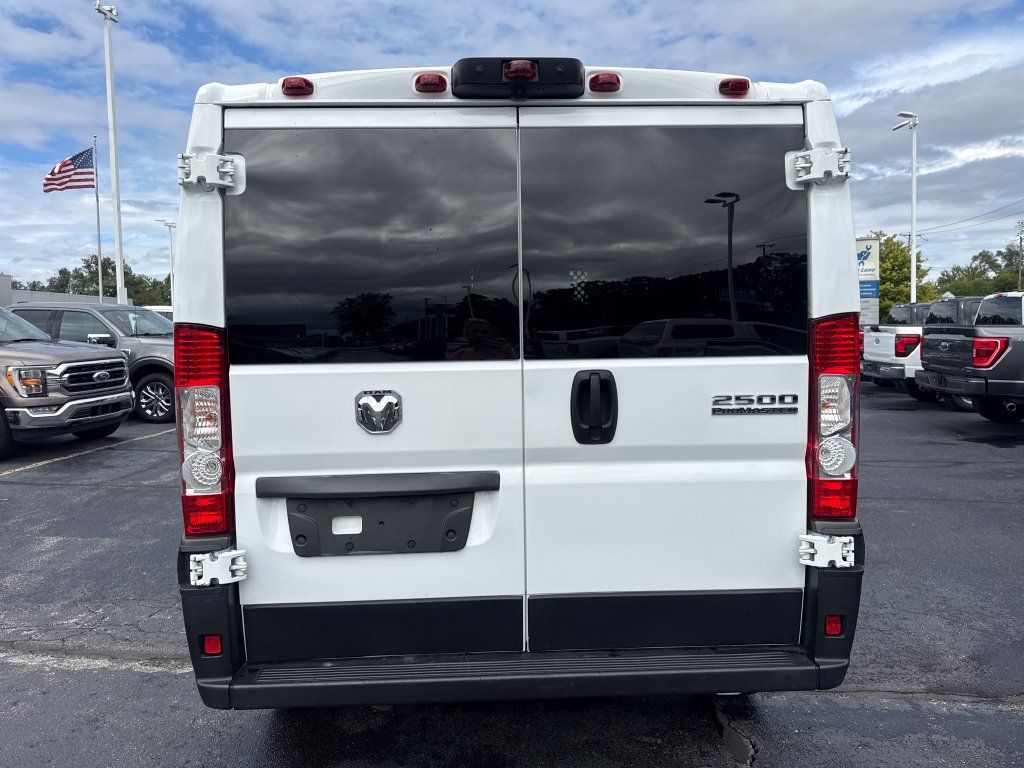 Used 2025 RAM ProMaster 2500 w/ U-Haul Equipment Group FWD image 7