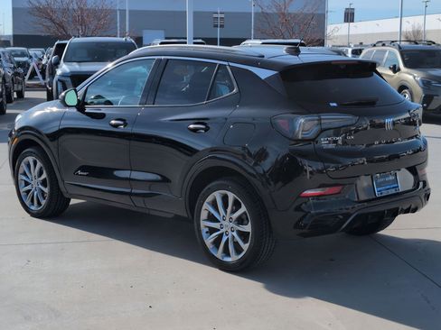 Used 2024 Buick Encore GX Avenir w/ Avenir Technology Package image 4