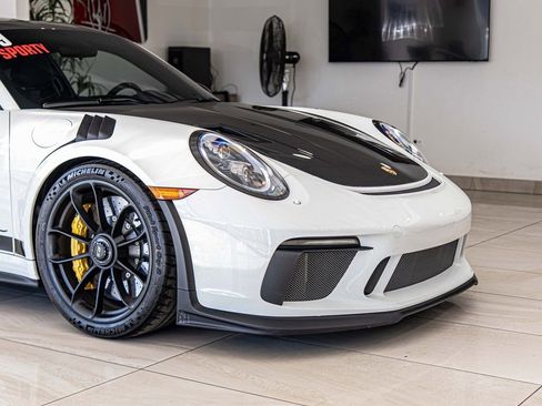 Used 2019 Porsche 911 GT3 RS image 4