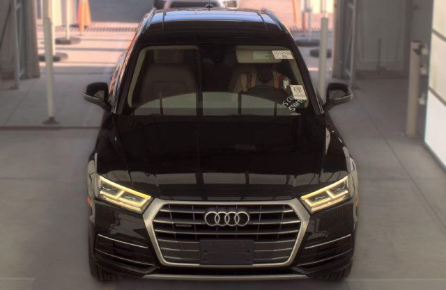 Used 2018 Audi Q5 2.0T Premium Plus w/ Premium Plus Package AWD/4WD image 2