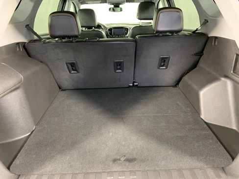 Used 2024 GMC Terrain AT4 w/ Infotainment Package II image 10