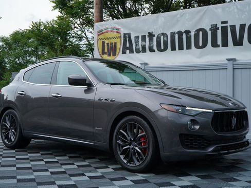 Used 2018 Maserati Levante S GranSport AWD/4WD image 3