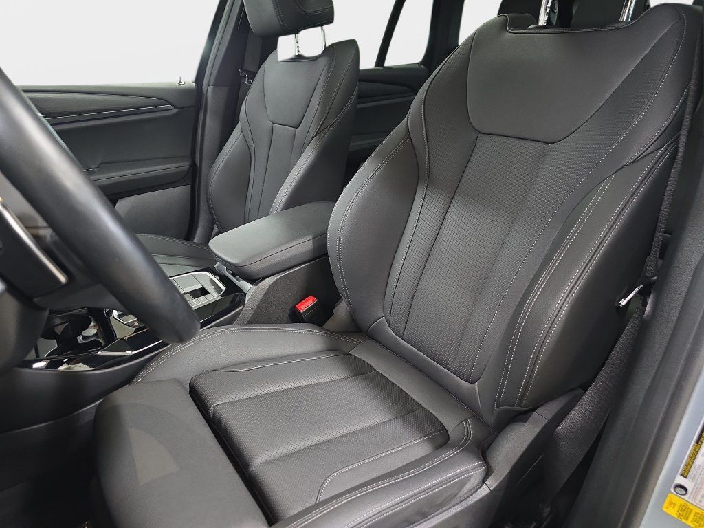 Used 2023 BMW X3 sDrive30i w/ M Sport Package RWD image 17