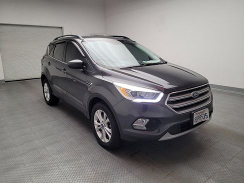 Used 2017 Ford Escape SE w/ SE Leather Comfort Package image 13