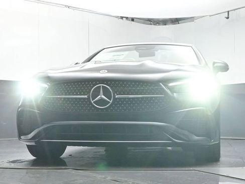 New 2026 Mercedes-Benz CLE 300 4MATIC Cabriolet image 33