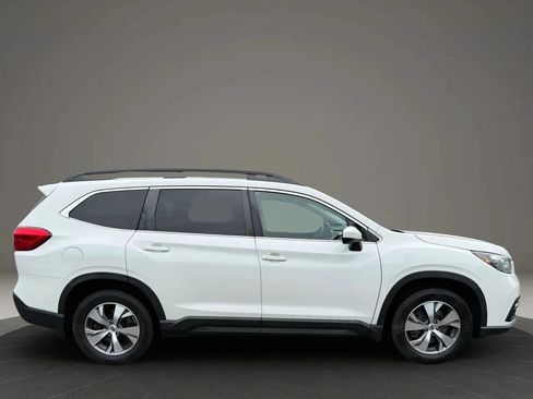 Used 2021 Subaru Ascent Premium w/ Convenience Package AWD/4WD image 3