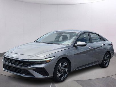 Used 2025 Hyundai Elantra SEL