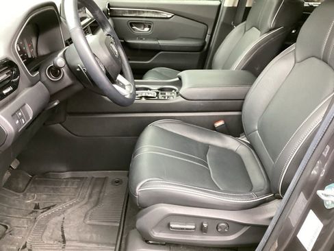 Used 2024 Honda Pilot Elite image 6