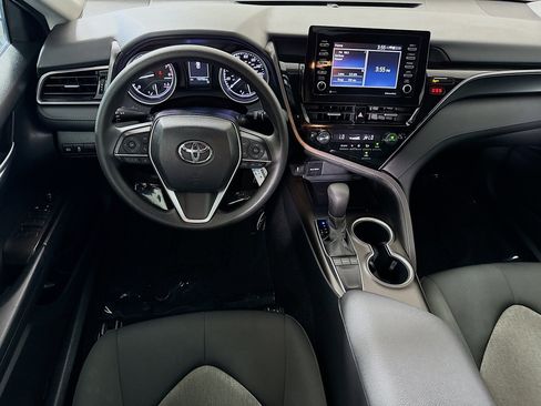 Used 2024 Toyota Camry LE FWD image 17