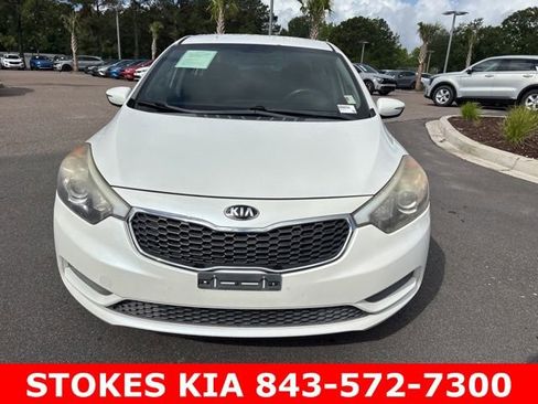 Used 2016 Kia Forte LX w/ LX Popular Plus Package FWD image 2