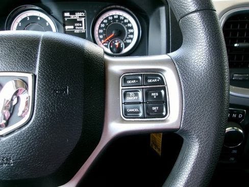 Used 2024 RAM 1500 Classic SLT image 10