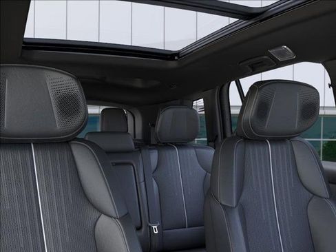 New 2026 Cadillac Vistiq Luxury image 24