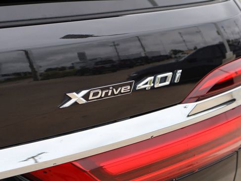 Used 2021 BMW X7 xDrive40i w/ Premium Package AWD/4WD image 42