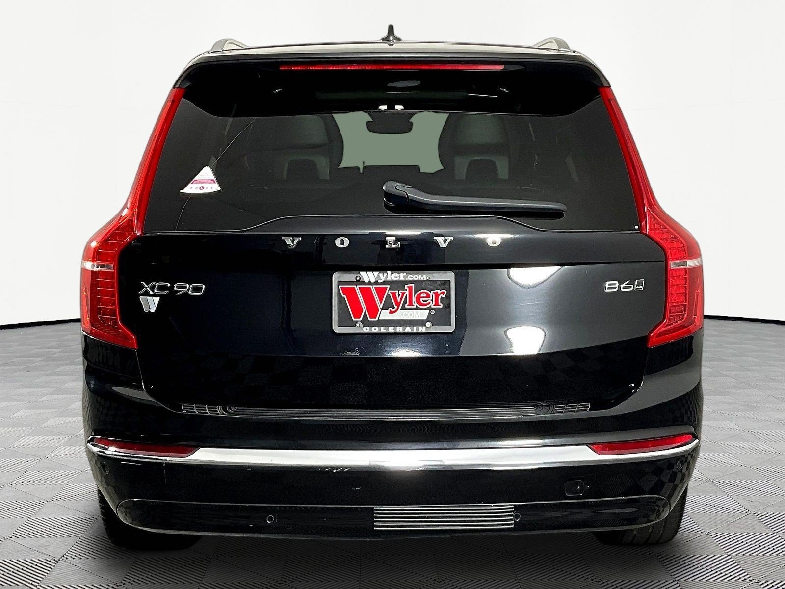Used 2023 Volvo XC90 B6 Plus w/ Protection Package AWD/4WD image 5