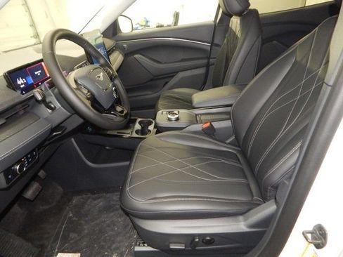 Used 2024 Ford Mustang Mach-E Select w/ Comfort Package Lite AWD/4WD image 13