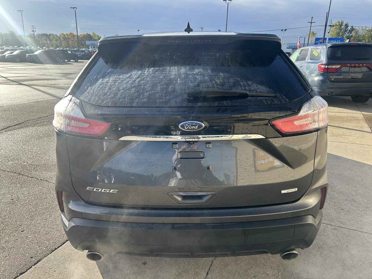 Used 2019 Ford Edge SE FWD image 6